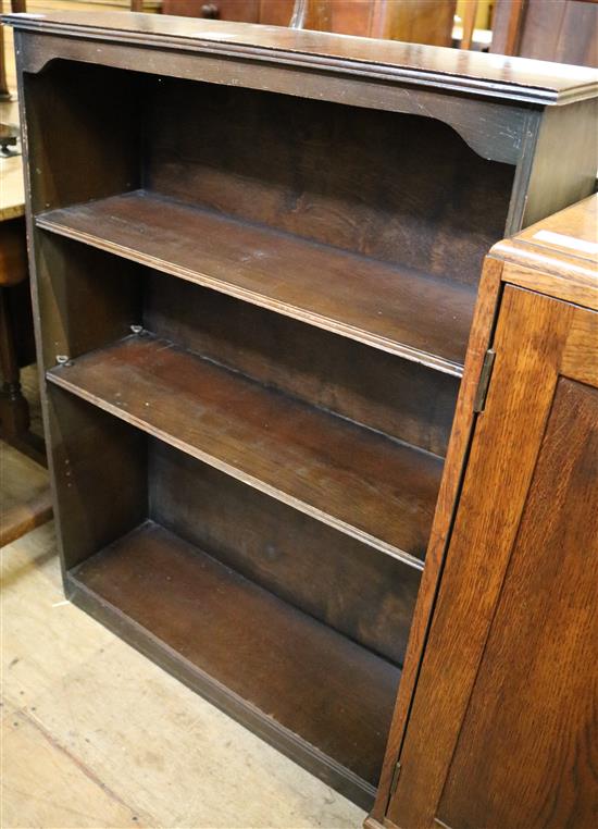 Oak open bookcase(-)